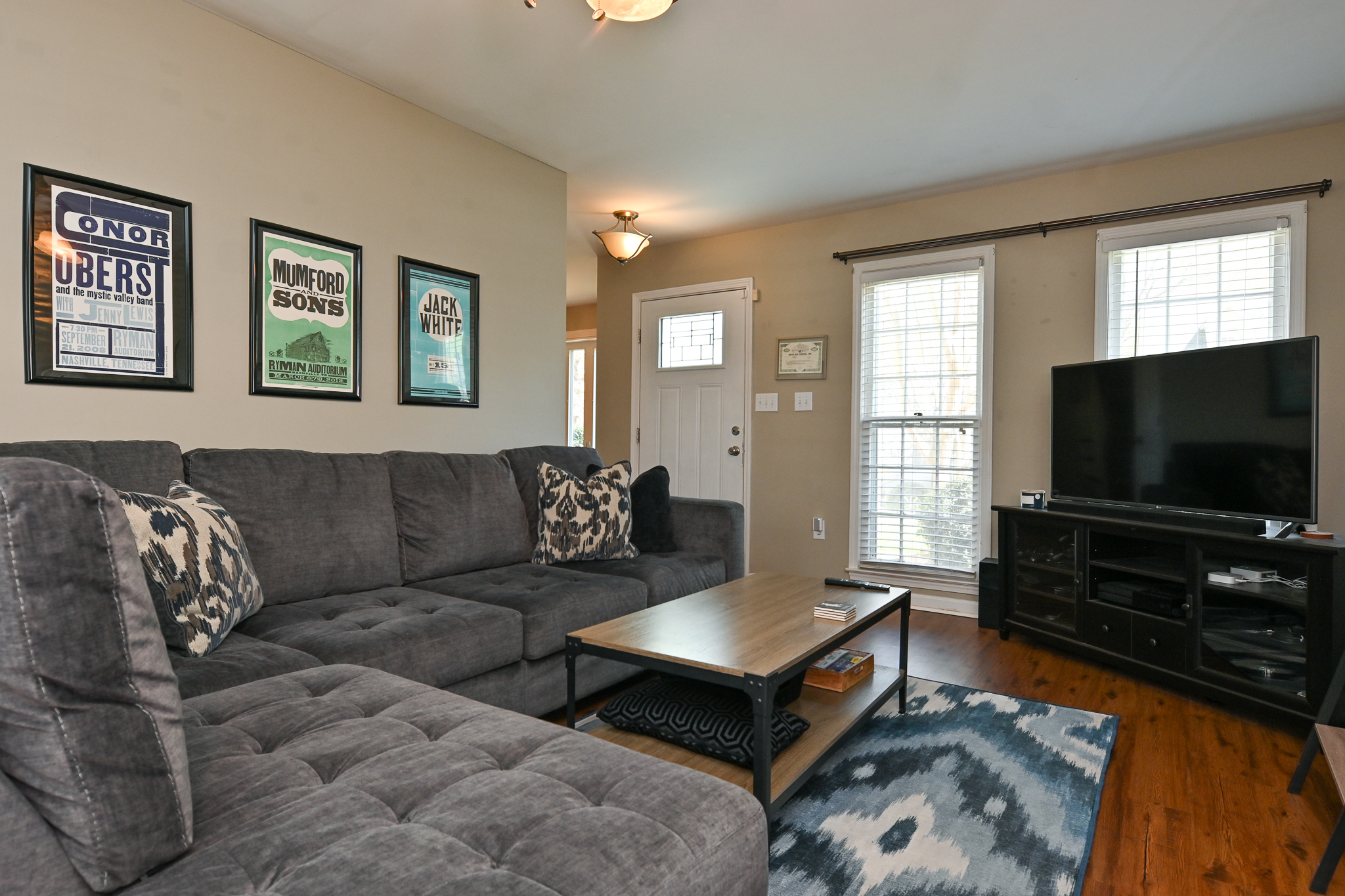 Property thumbnail image